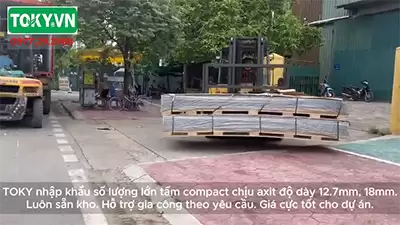 Tấm compact chịu axit về kho hàng TOKY số lượng lớn, sẵn sàng xuất kho!