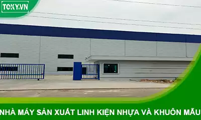 Vách ngăn vệ sinh compact tại nhà máy linh kiện nhựa và khuôn mẫu