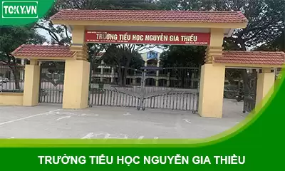 Vách ngăn vệ sinh trường tiểu học Nguyễn Gia Thiều đợt 2